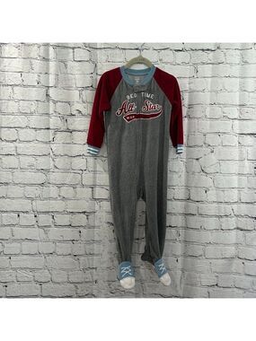 Boys Carter's sleeper Size 2T